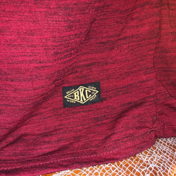 Men’s bklyn cloth work wear v-neck t-shirt - Picture 4 of 4